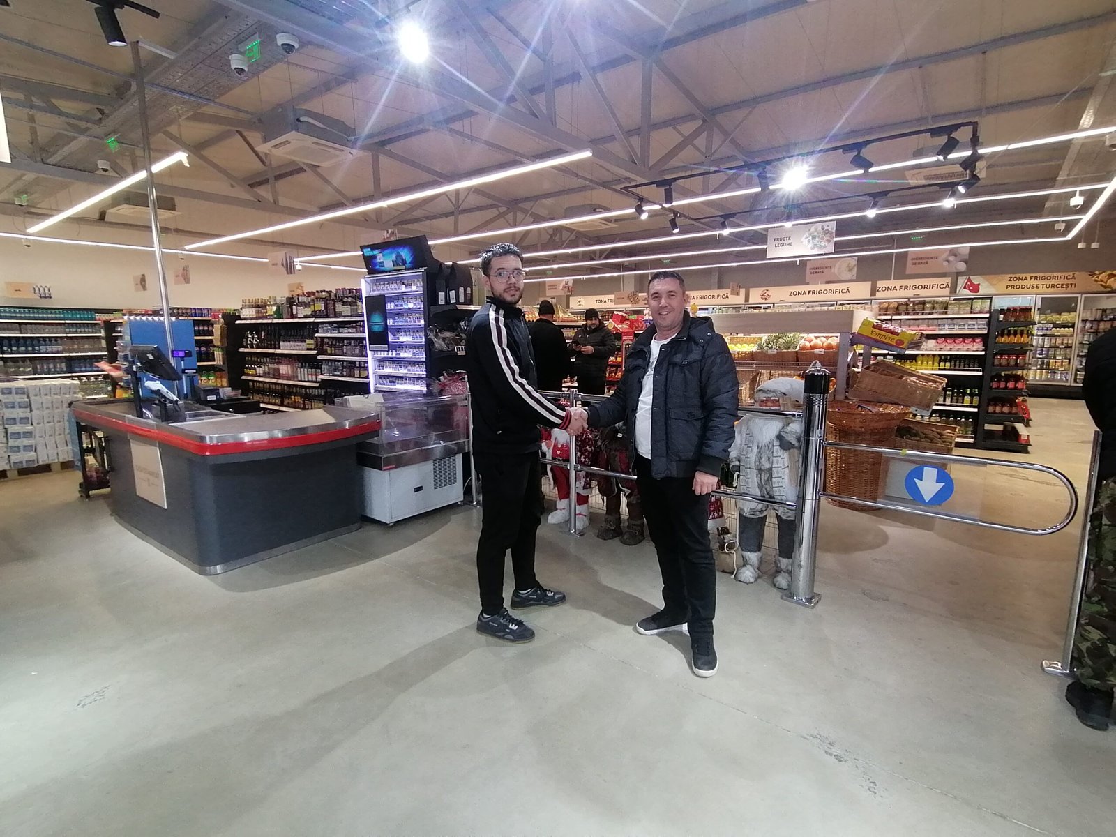 Super Market Yuksel